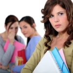 دلایل غیبت کردن در خانم ها